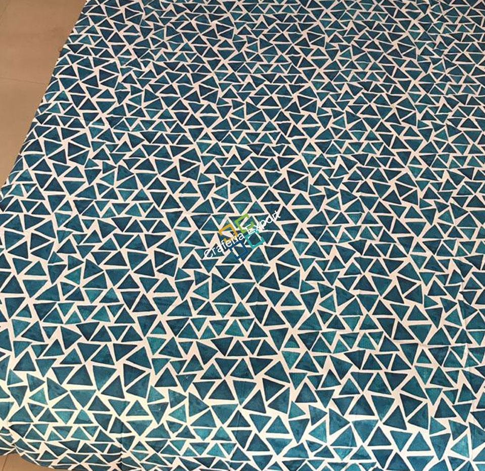 Geometrical printed bedsheet/bedding with one pillow cover - Image 2