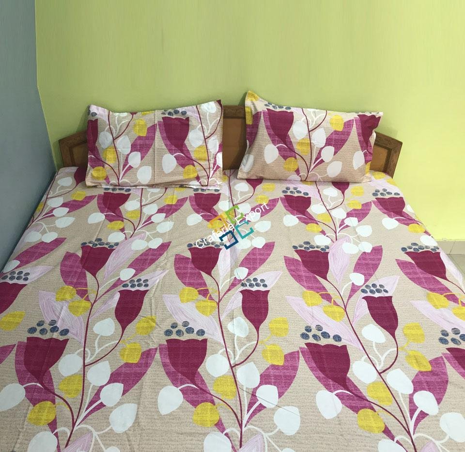 Comfortable floral Printed double bedsheet with two pillow covers