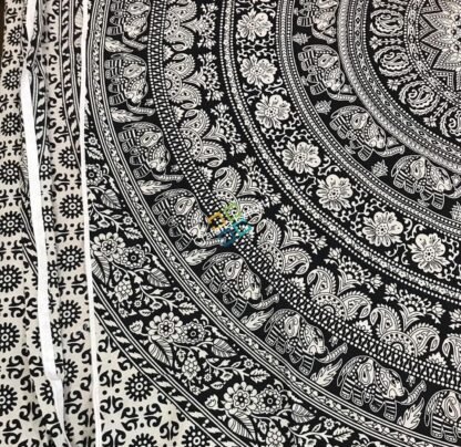Mandala Duvet cover with Pillowcase Set / Bohemian Bedding with Round Printed floral design - Image 5