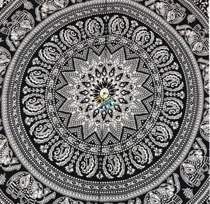 Mandala Duvet cover with Pillowcase Set / Bohemian Bedding with Round Printed floral design - Image 4