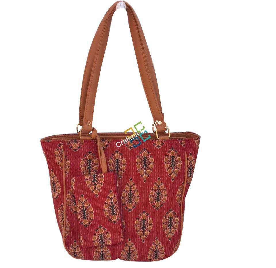 Stylish ikkat printed handbag for daily use - Image 2