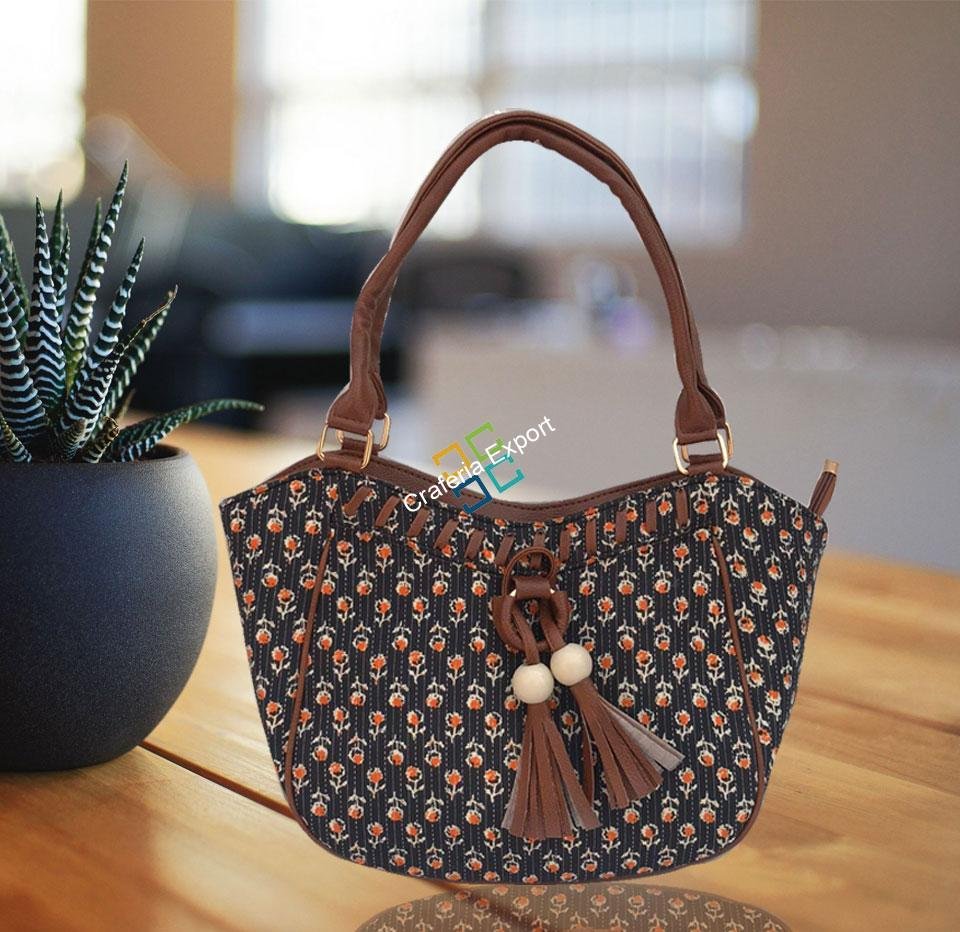 Casual Printed shoulder / handbag for ladies/Girls - Image 3