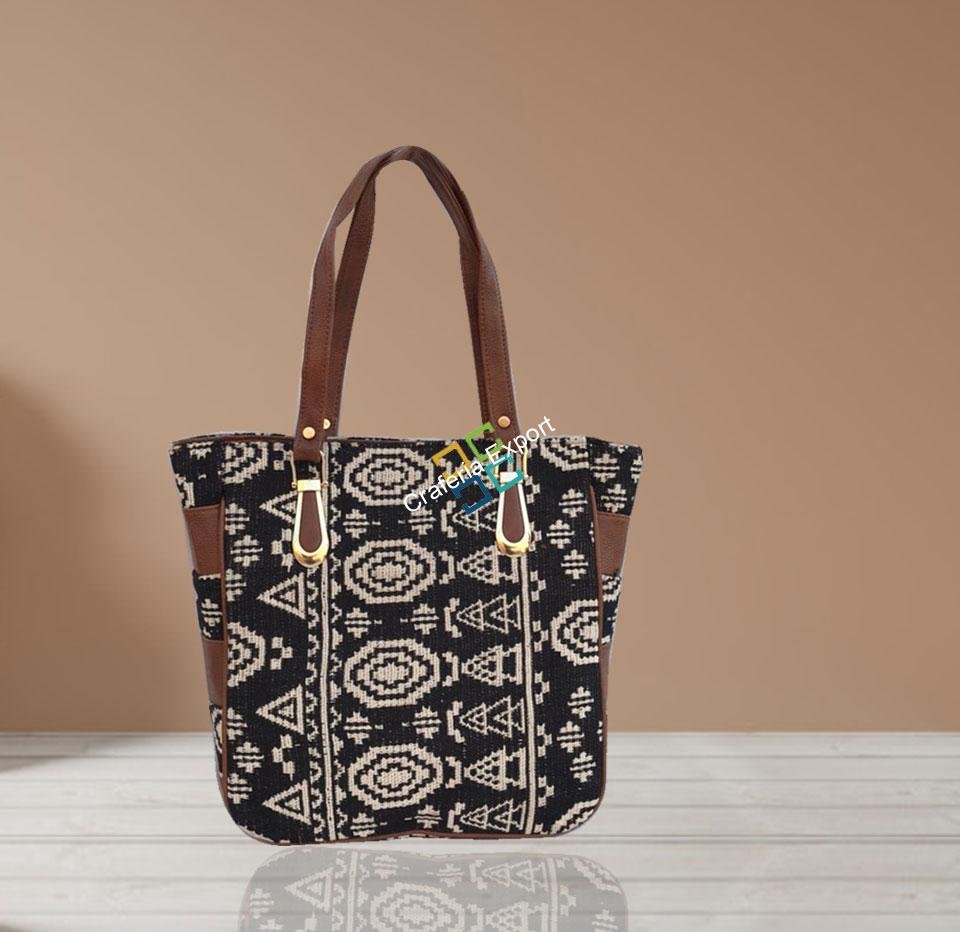 Stylish Printed Shoulder/ tote handbags for casual use Women/girls - Image 4