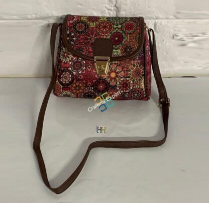 Stylish women's sling crossbody bag - Image 4