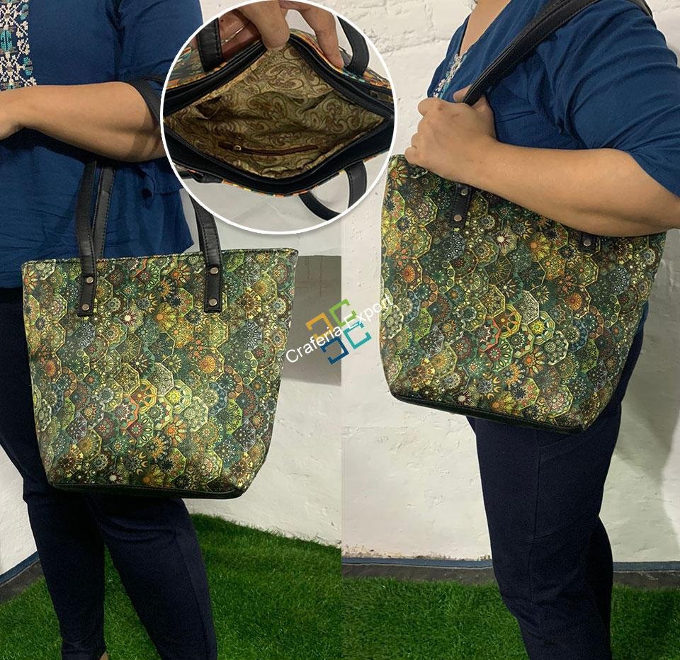 Printed Casual Tote Combo Handbag with set of 5 - Image 5