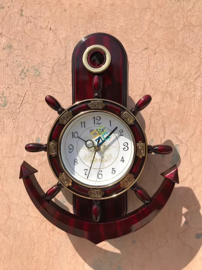 Antique Anchor shaped wall clock for home decor - Image 2
