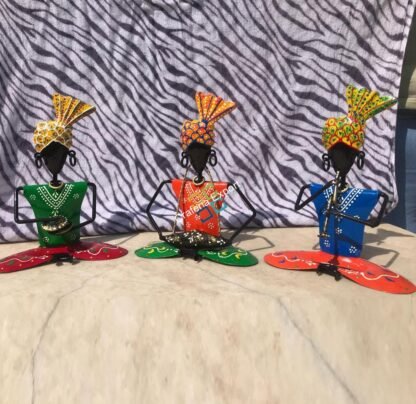 Handcrafted 3 musician men showpiece/Tabletop For Decor - Image 5