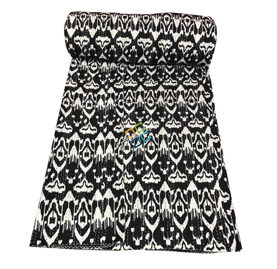Traditional handblock texture print black & white comforter kantha quilts / duvet for double bed