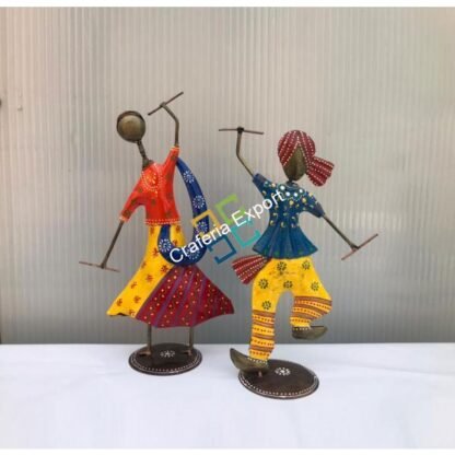 Handicraft playing dandiya men & women showpiece for table / home decor - Image 3