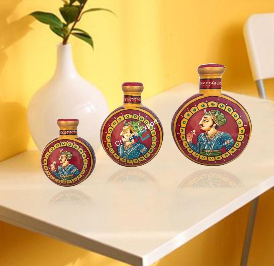 Handicrafted decorative flower pot painted by mughal shasak kalakriti (set of 3)