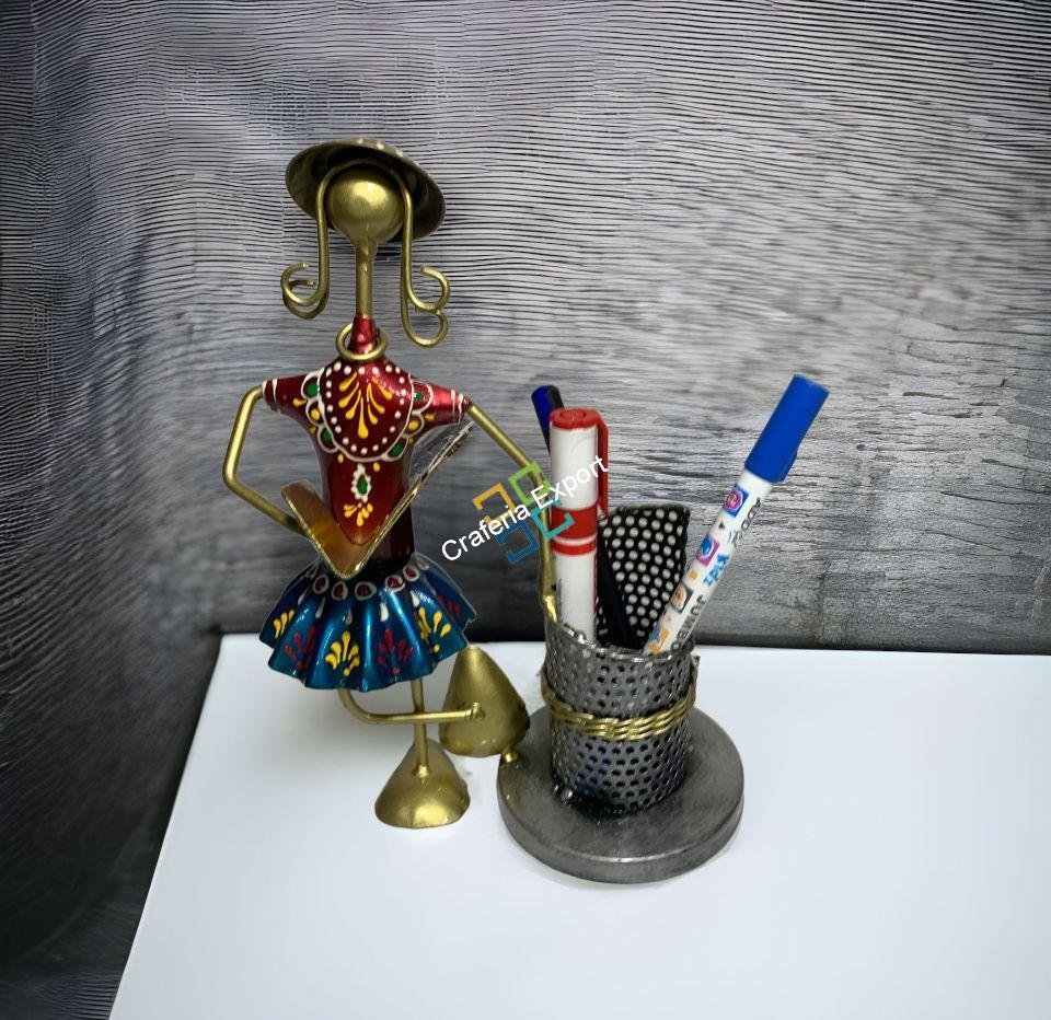 Handmade Girl Design Pen Holder/Desk Organizer - Image 3