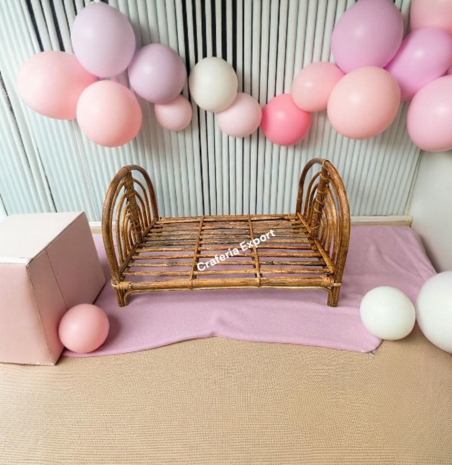 Bamboo Cane Newborns Bed / Basket / Infant Girl Photography Props / Posing basket for Photography / Cane Cradle Bed