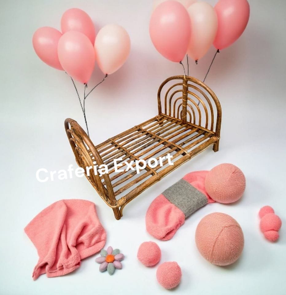 Bamboo Cane Newborns Bed / Basket / Infant Girl Photography Props / Posing basket for Photography / Cane Cradle Bed