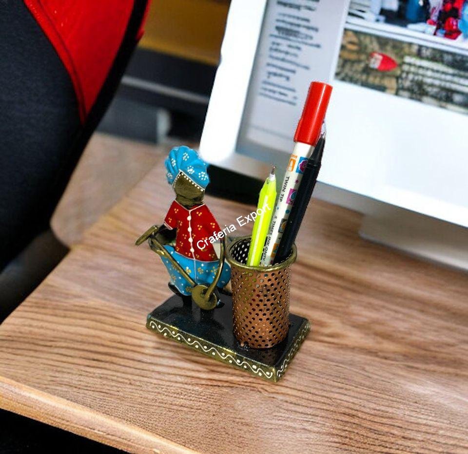 Musical Men Metal Pen Holder/Desk Organizer Showpiece for office / home / gifts