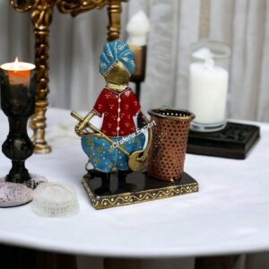 Musical Men Metal Pen Holder/Desk Organizer Showpiece for office / home / gifts