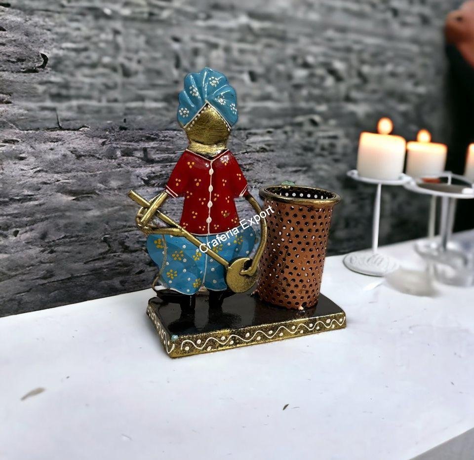 Musical Men Metal Pen Holder/Desk Organizer Showpiece for office / home / gifts