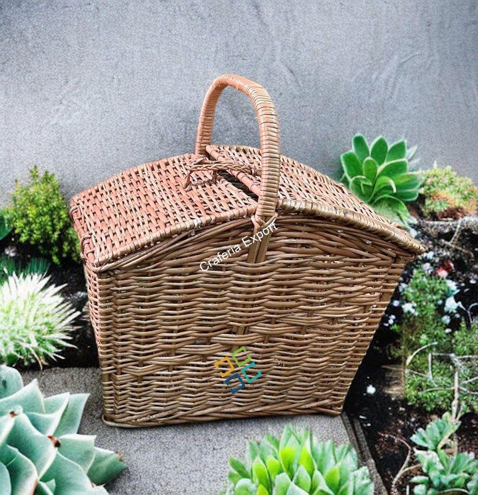 Eco-friendly Cane Laundry Picnic Basket / Rattan Wicker Storage Baskets - Brown color